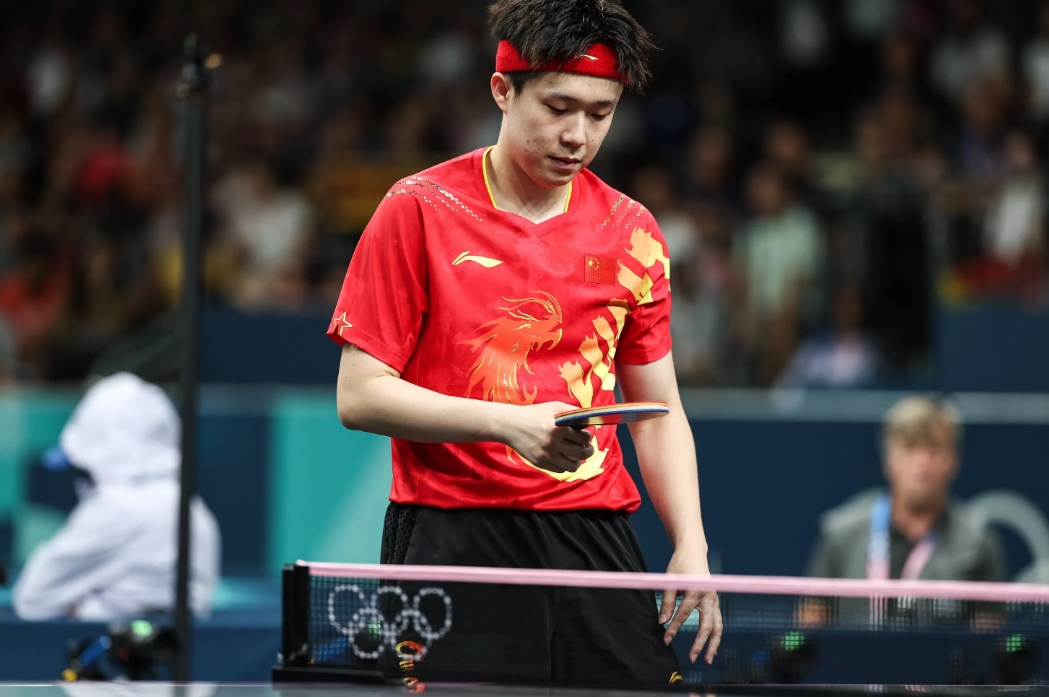 爱游戏入口罗马迎德甲关键赛，国际比赛日调整名单，赛场秩序良好，心理建设被强调的简单介绍