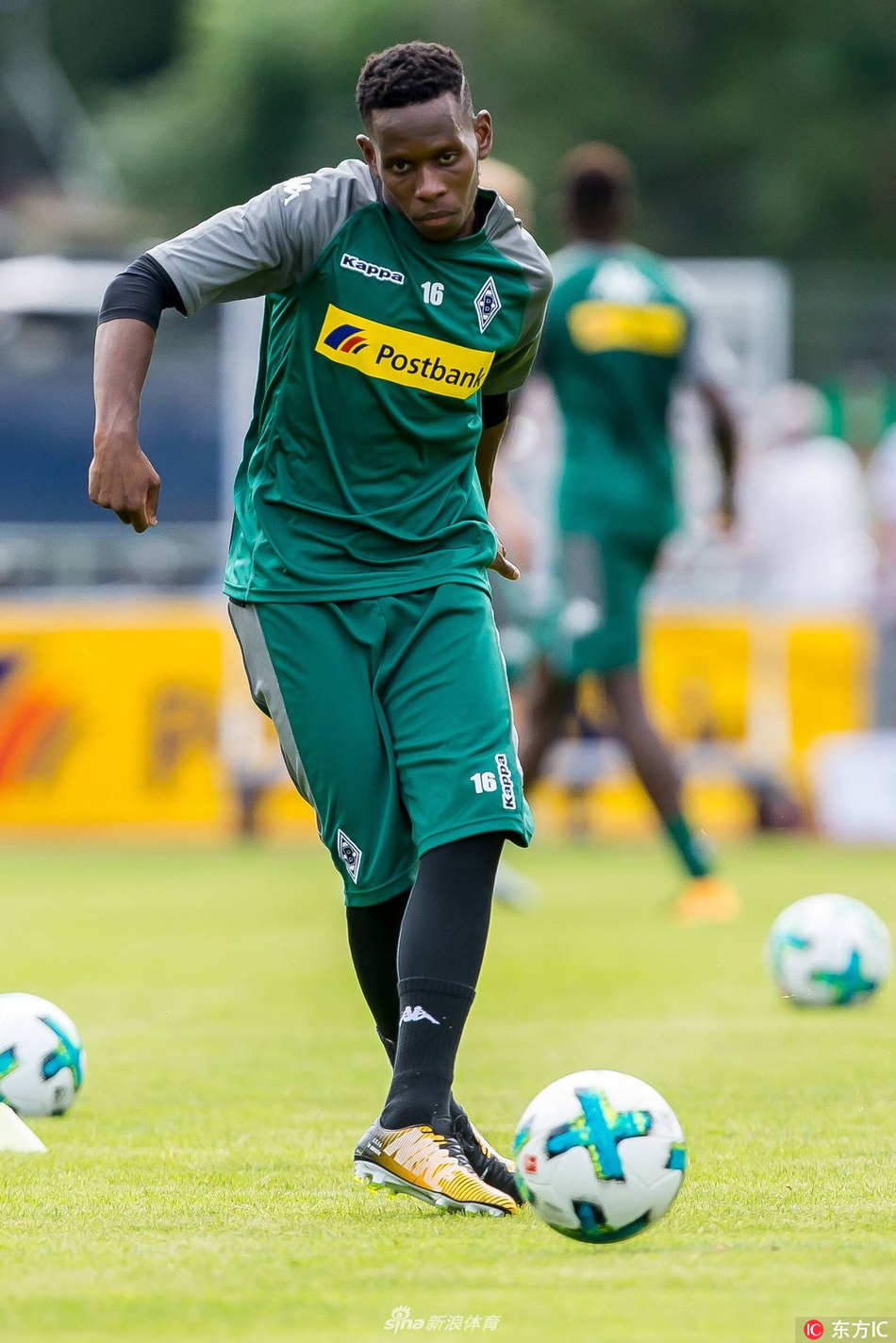 爱游戏入口门兴格拉德巴赫迎欧冠关键赛，关键时刻内部沟通，底气十足，训练强度明显提升的简单介绍