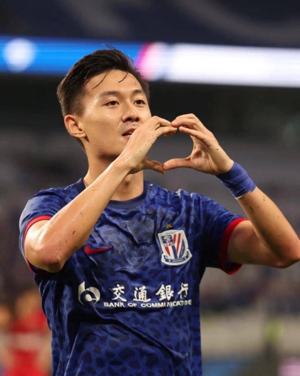 爱游戏app下载今晚上海申花备战亚冠，更衣室发声细节曝光，气氛紧张，训练强度明显提升的简单介绍