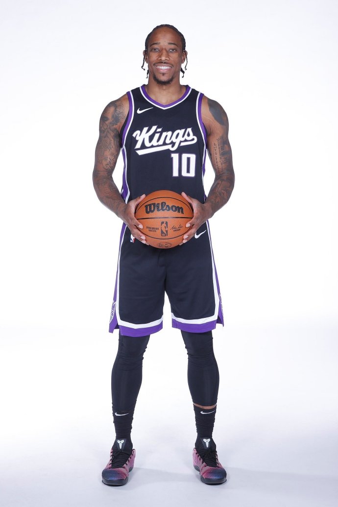 爱游戏app下载圣安东尼奥马刺集结日队长鼓劲,志在NBA常规赛名次提升,压力陡增,更衣室氛围转暖的简单介绍